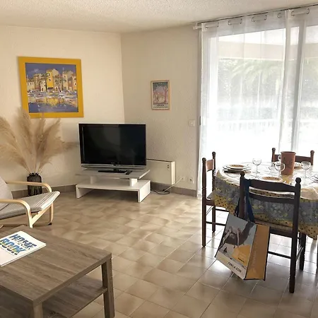 T3 Avec Terrasse Et Garage Proche - Saint-raphael - Fr-1-226a-146 Apartamento *