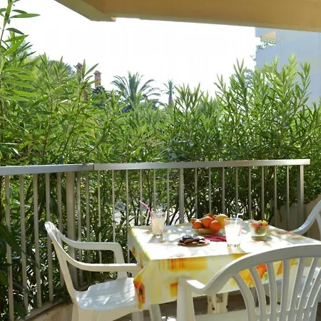 Apartment T3 Avec Terrasse Et Garage Proche - Saint-raphael - Fr-1-226a-146 *