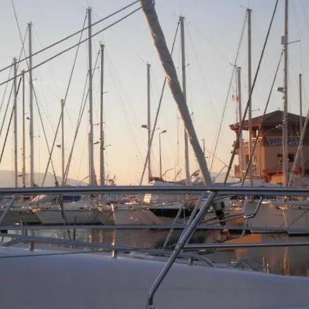 T3 Avec Terrasse Et Garage Proche - Saint-raphael - Fr-1-226a-146 * Port Santa-Lucia