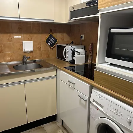 T3 Avec Terrasse Et Garage Proche - Saint-raphael - Fr-1-226a-146 Appartement