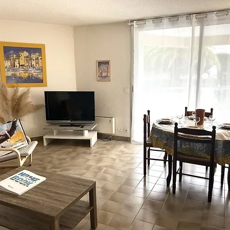 T3 Avec Terrasse Et Garage Proche - Saint-raphael - Fr-1-226a-146 Lejlighed