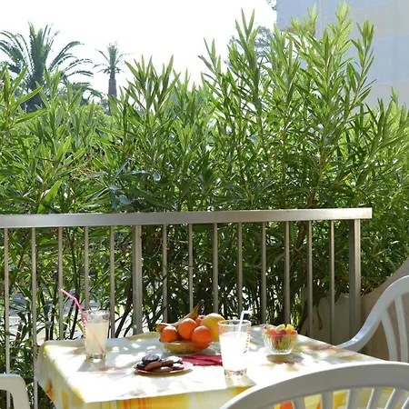 Lägenhet T3 Avec Terrasse Et Garage Proche - Saint-raphael - Fr-1-226a-146