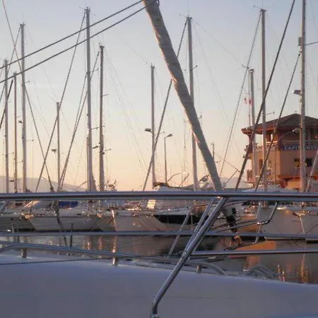 T3 Avec Terrasse Et Garage Proche - Saint-raphael - Fr-1-226a-146 Port Santa-Lucia