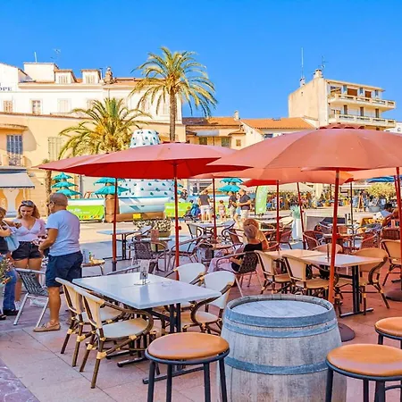 T3 Avec Terrasse Et Garage Proche - Saint-raphael - Fr-1-226a-146 Lägenhet